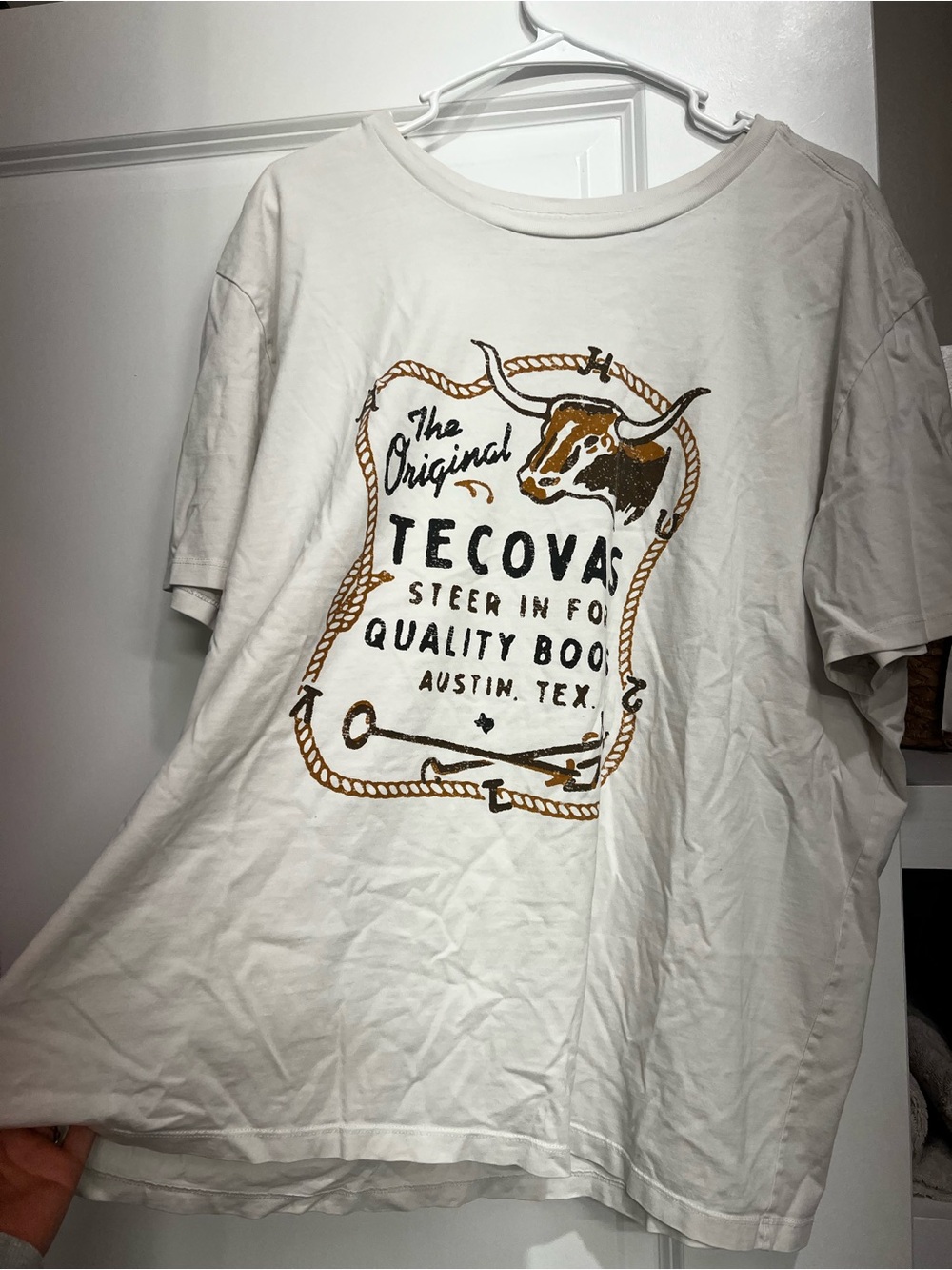 Tecovas Cream Tee with Brown & Black Steer Graphic
